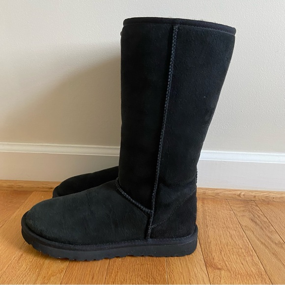 UGG Classic Tall II Boots Women's 8 Black Suede Leather Shearling Fur Lined Soft - Picture 2 of 12